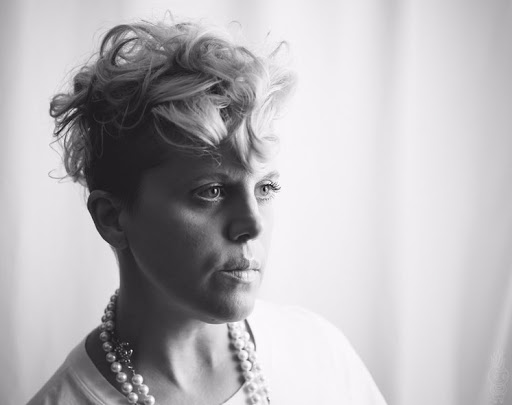 Sarah Burge Photo 27