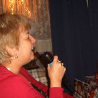 Maria Howe Photo 15