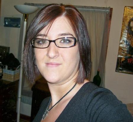 Stephanie Armstrong Photo 7