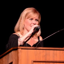 Amy Crawford Photo 40