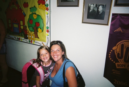 Ann Jones Photo 16