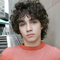 Robert Sheehan Photo 25