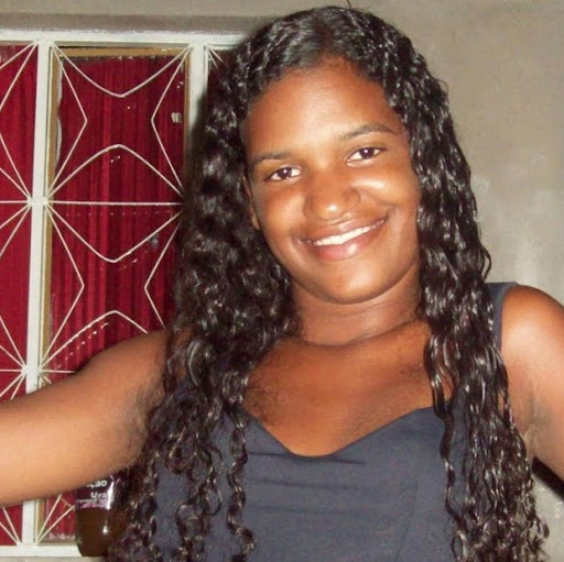 Angela Leoni Photo 8