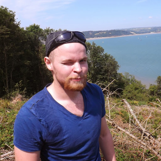 Daniel Hutton Photo 15