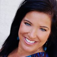 Kelly Shelton Photo 16