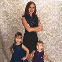 Jennifer Dekker Photo 16