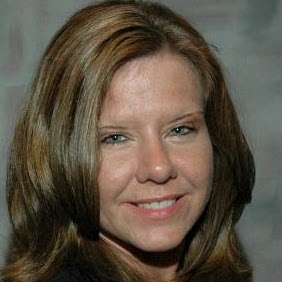 Christine Hendricks Photo 14