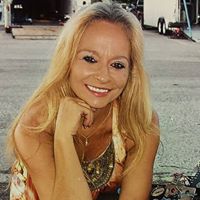 Suzanne Montgomery Photo 22