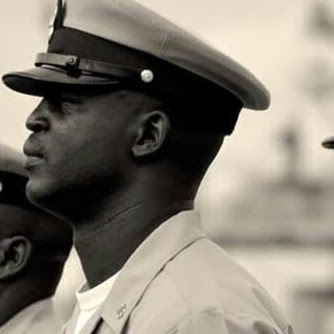 Larry Douglas Photo 16