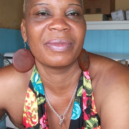 Gillian Lewis Photo 12