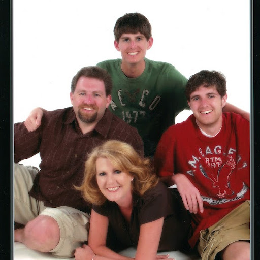 Lisa Chatfield Photo 3