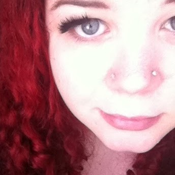 Amber Snow Photo 38