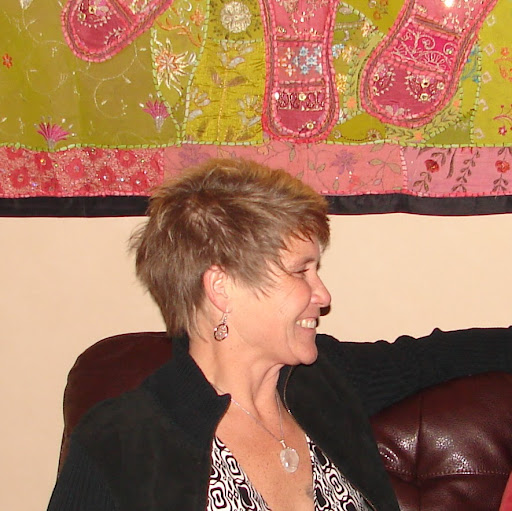 Darlene Hunter Photo 11