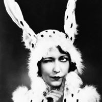 Laura Hackney Photo 14