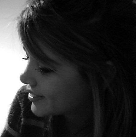 Nicole Harris Photo 32