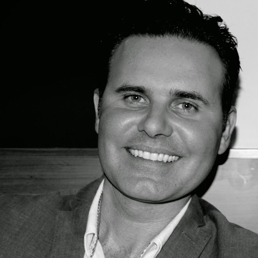 Christian Elliott Photo 46