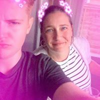 Julie Waite Photo 40