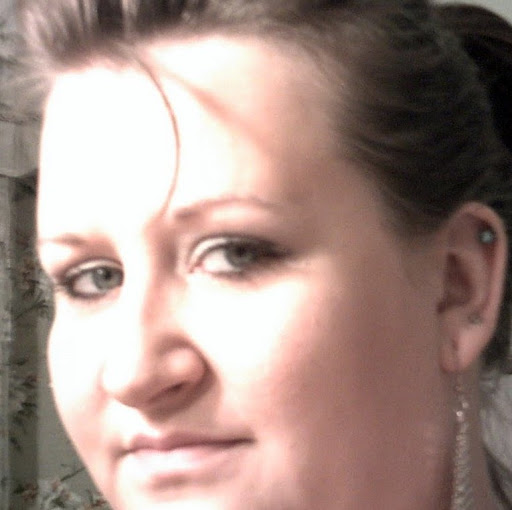 Stephanie Chapman Photo 12