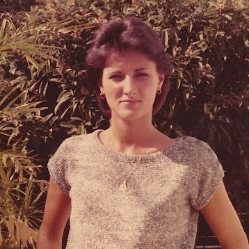Paula Maxwell Photo 20