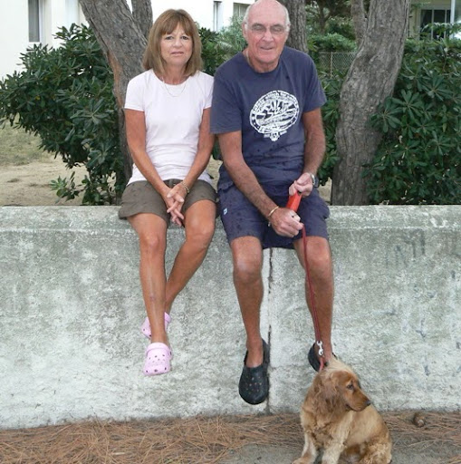 Julia Elliott Photo 47