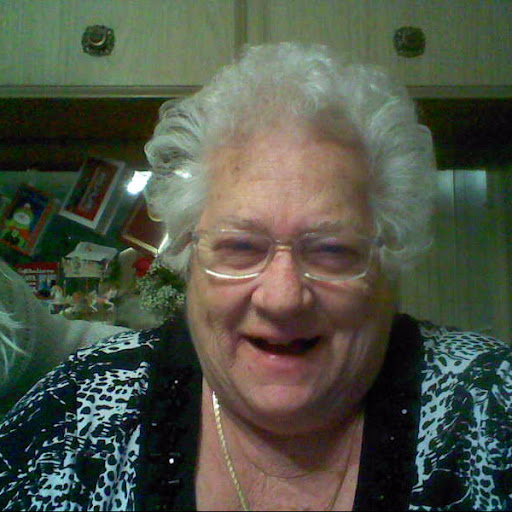 Elaine White Photo 35