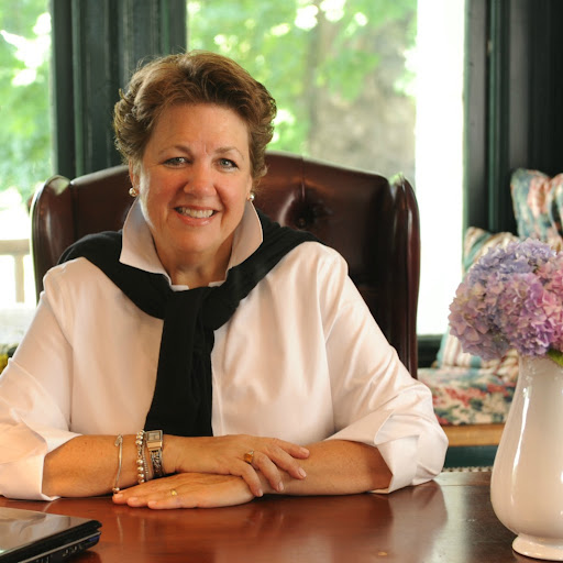 Gail Lee Photo 10