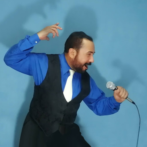 Angel Rivas Photo 11