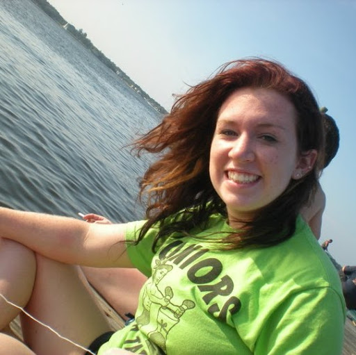 Laura Sullivan Photo 16