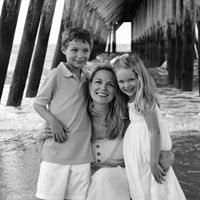 Stephanie Sisson Photo 17