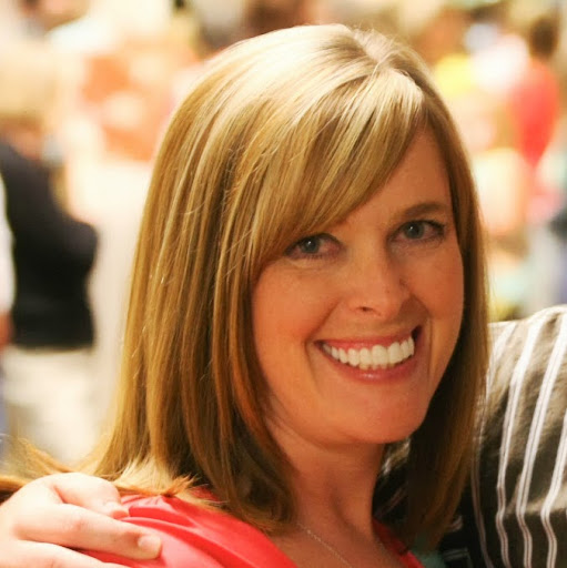 Christi Thompson Photo 33