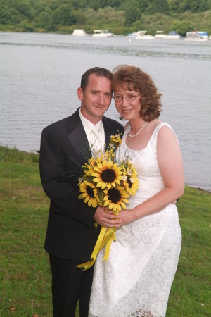 Laura Edwards Photo 45