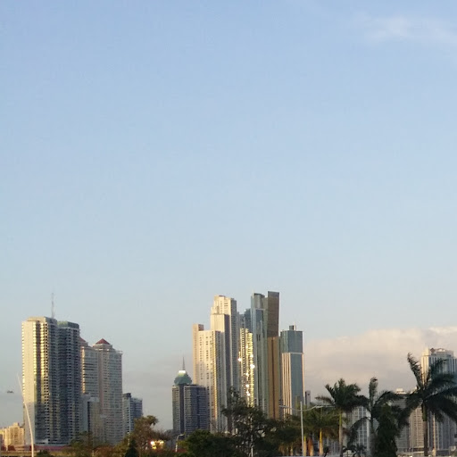 Arthur Peach Photo 6