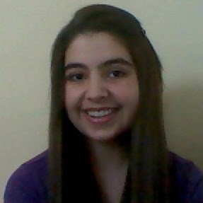 Sarah Hutson Photo 29