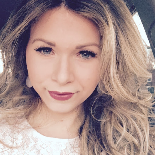 Gabrielle Cox Photo 15