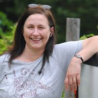 Connie Newman Photo 17