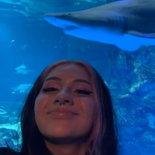 Yesenia Gonzalez Photo 17