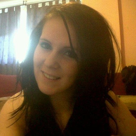 Lisa Gallagher Photo 16