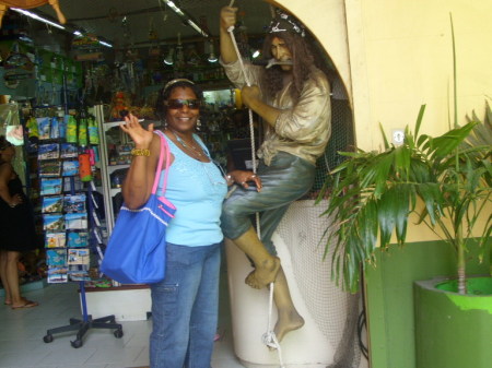 Michele Banks Photo 23