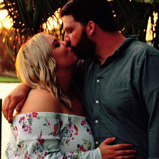 Chelsea Moore Photo 13