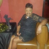 Angela Isaac Photo 19