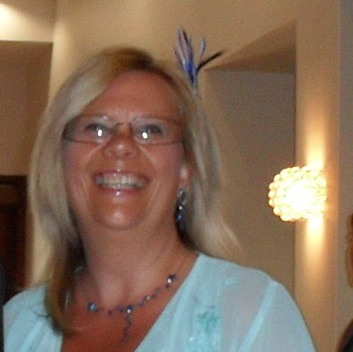 Tracey Hopkins Photo 40