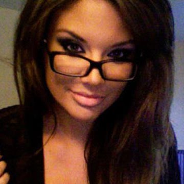 Hannah Connor Photo 20