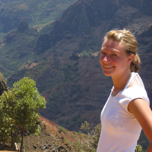 Bobbie Peterson Photo 24