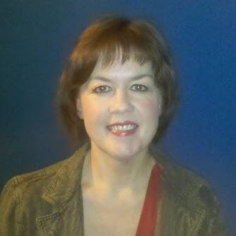 Elizabeth Waite Photo 17