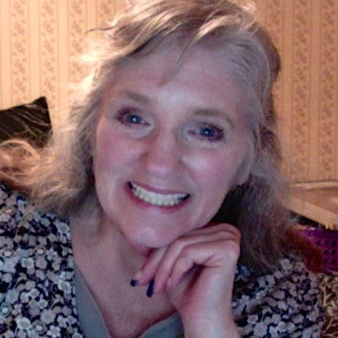 Robyn Steele Photo 13