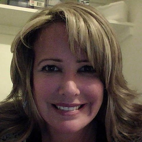 Erin Farrell Photo 13