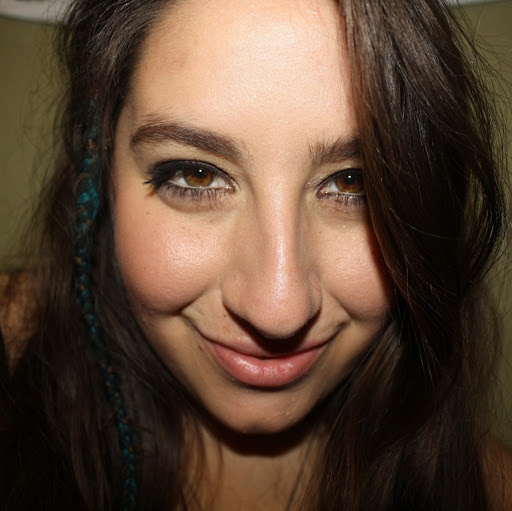 Shannon Carlson Photo 34