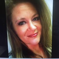 Holly Guthrie Photo 37