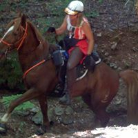 Kelly Garner Photo 22