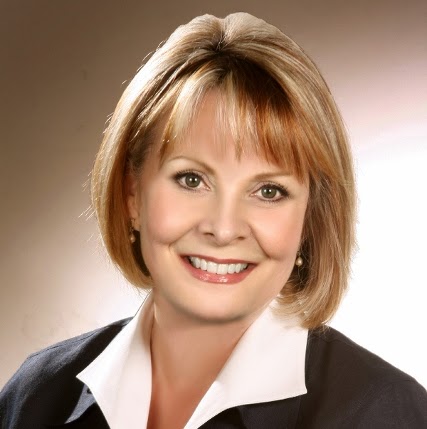 Kathy Gibson Photo 6